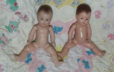 2 Twin Dolls Composition Vintage R&B  7 ''