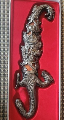 9.5'' Dragon Knife with Red Accents in Box Defender Xtreme Dagger w/ Sheath (SU90