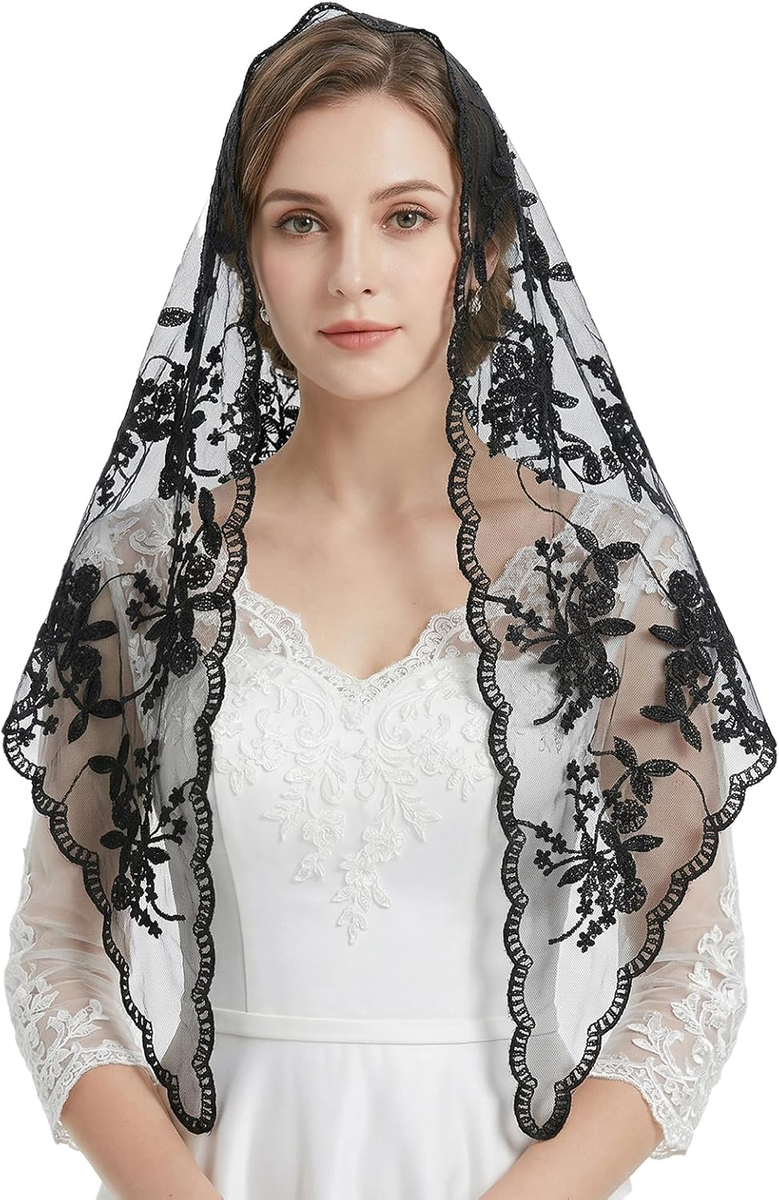 Vintage Black Lace Mantilla | Spanish Style Chapel Veil | Floral Scalloped Trian Antique Spanish Mantilla 260x80 Cm - 1940s Black Floral Lace  main image 2