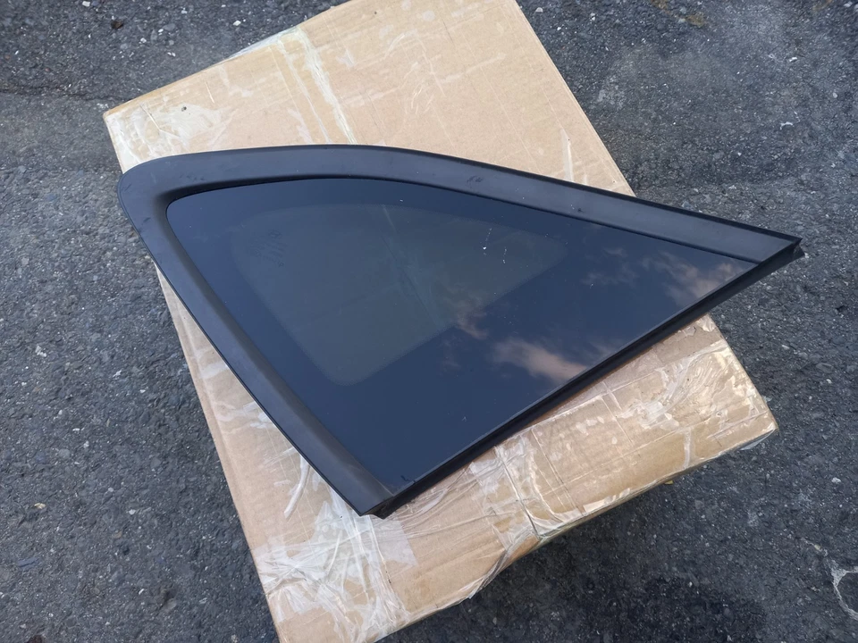 Hyundai Tucson 2016-2021 pasajero trasero lado derecho cuarto solar vidrio manipulado  Foto 2 de 4