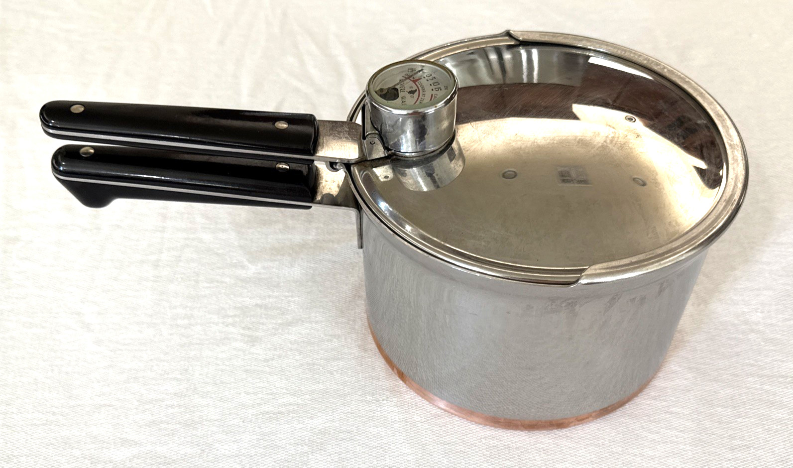 4 Qt. Copper Clad Bottom With Trivet Read