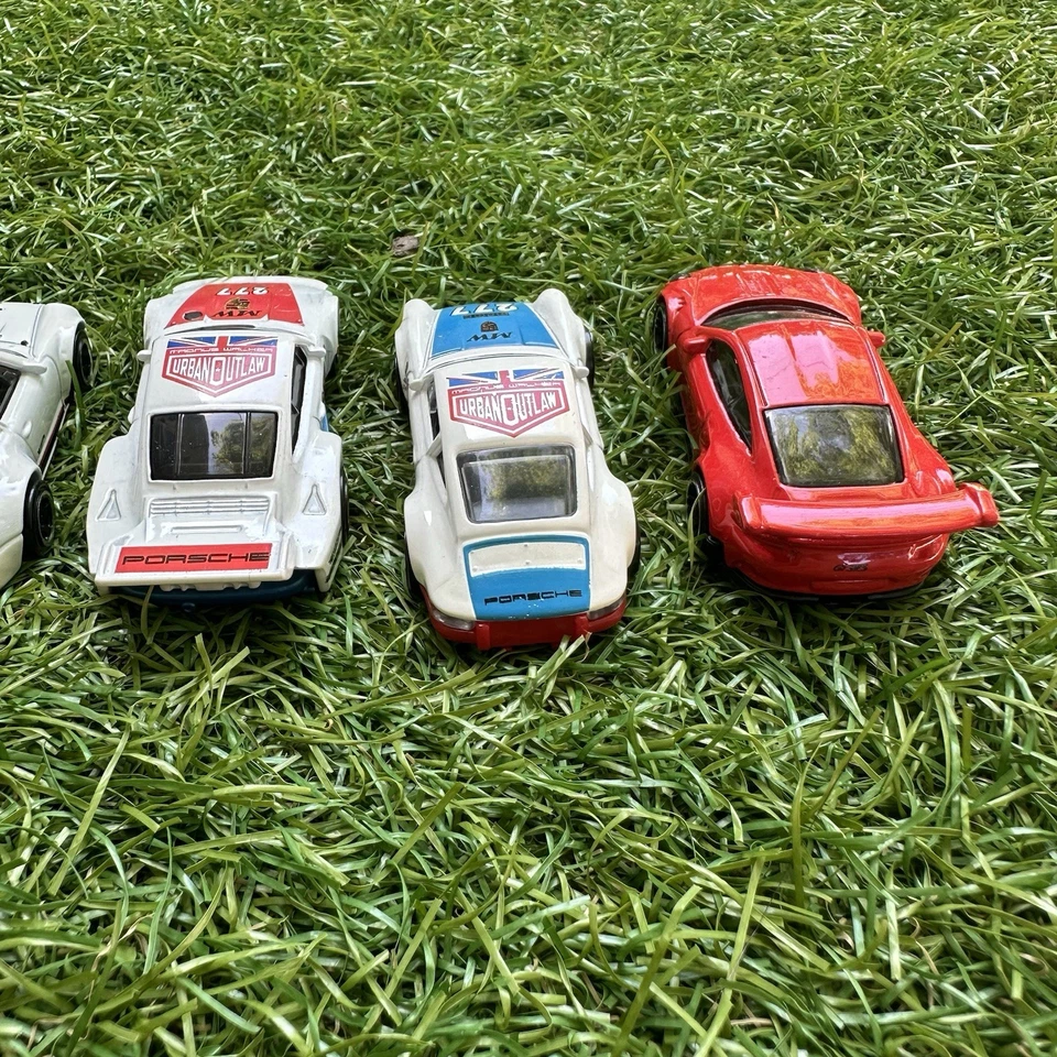 Vintage Hot Wheels Racing Lot of 6 Porsche 1:64 Diecast Car Loose - Image 4 of 4