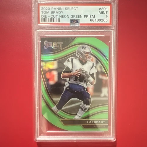 2020 Panini Select Field Level Tom Brady #301 Neon Green Prizm Die-Cut PSA 9