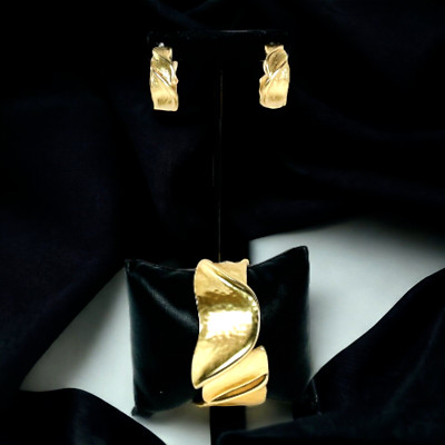 Hera Hinged Bracelet and Pierced Earrings Set Gold Tone Swirl Abstract