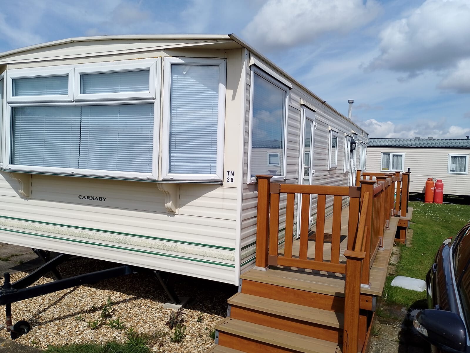 STATIC CARAVAN 6 BERTH FOR SALE SITED AT GOLDEN PALM, CHAPEL ST