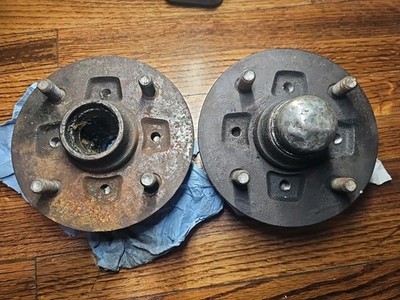 Genuine TOYOTA COROLLA AE86 Complete front hub Set GTS SR5 Trueno Levin 4age