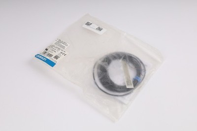 NEW OMRON  E2E-C03SR8-WC-B1 2M  [24 MONTHS WARRANTY]