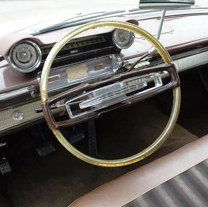 Barra de bocina satélite Plymouth Belvedere Savoy 1961 adorno 2201294 nuevo en stock Foto 3 de 4