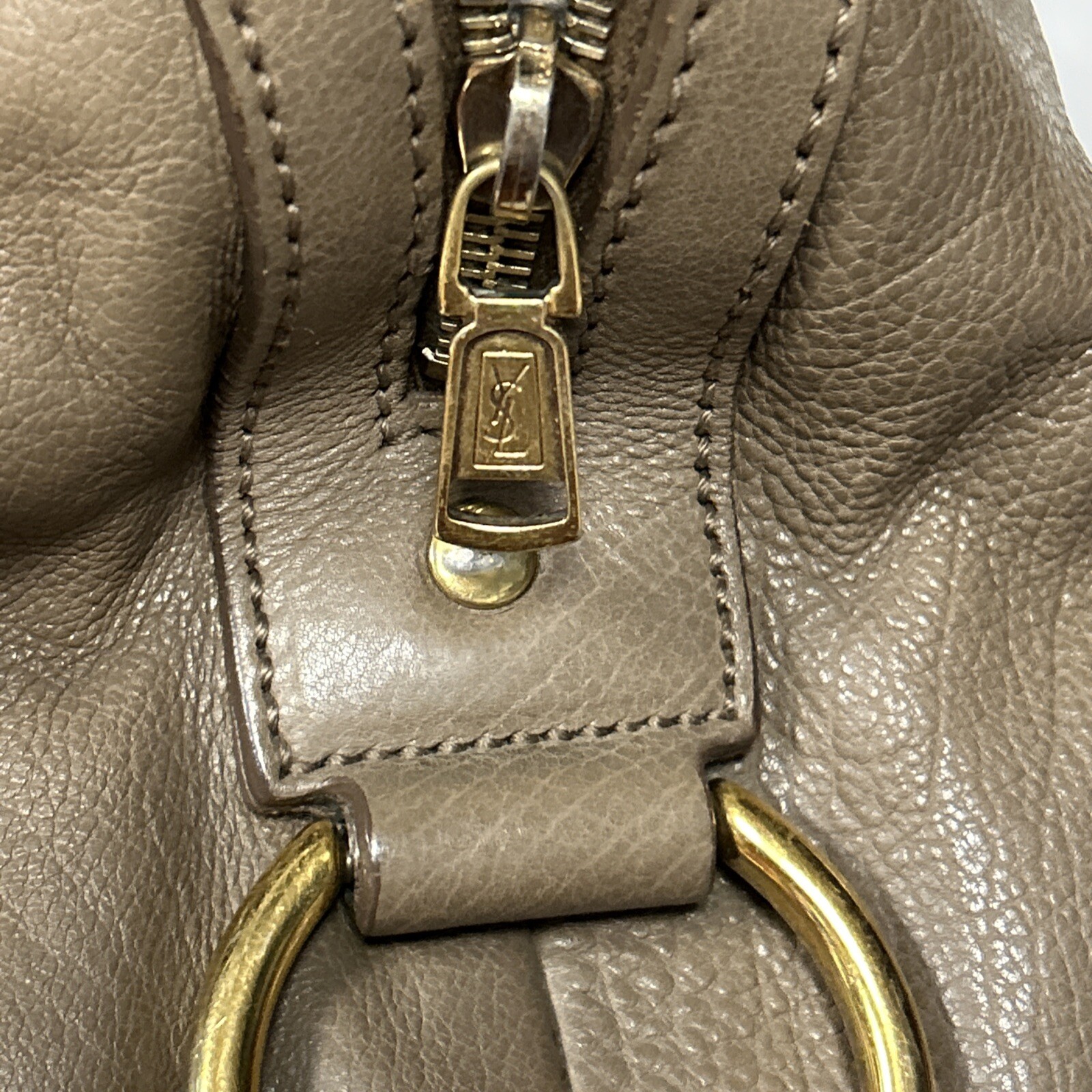 Borsa YSL Yves Saint Laurent in pelle marrone grande musa chiusura a chiave tasche punto cupola