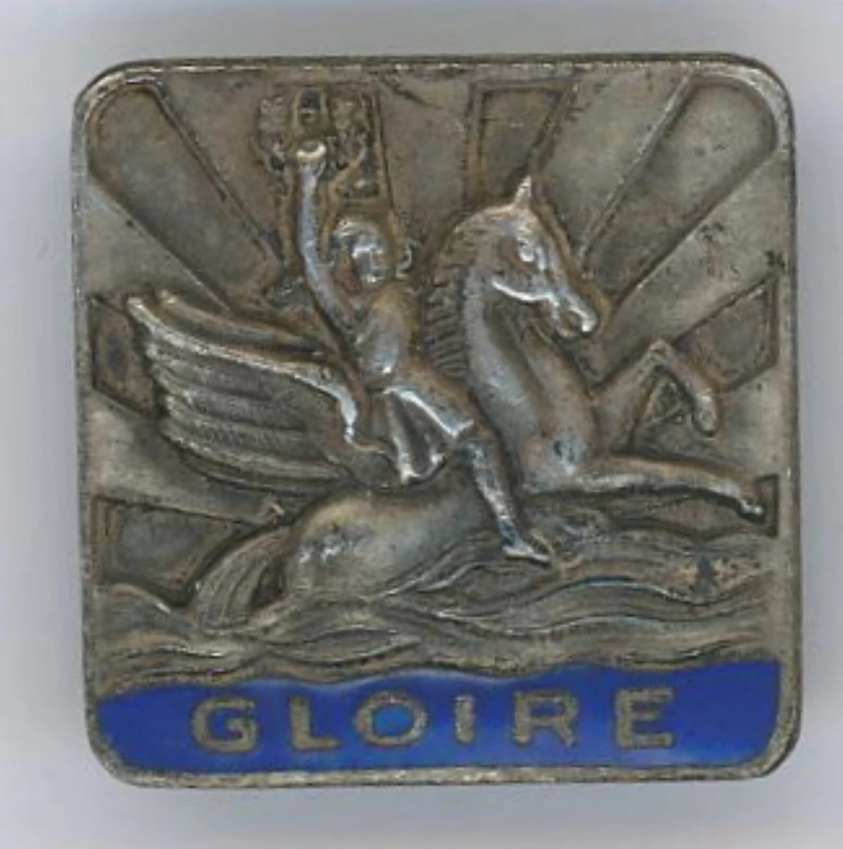 ANCIEN INSIGNE MILITAIRE , a identifier ? Militaria Casque Ww2 EUR 59