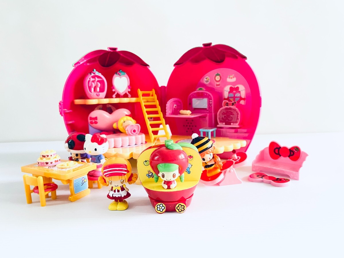 Hello kitty strawberry house & koeda chan Sanrio 20cm