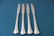 4 Dinner Knives Solid Wallace RESPLENDENCE Stainless Indonesia NEW 9 1/2"