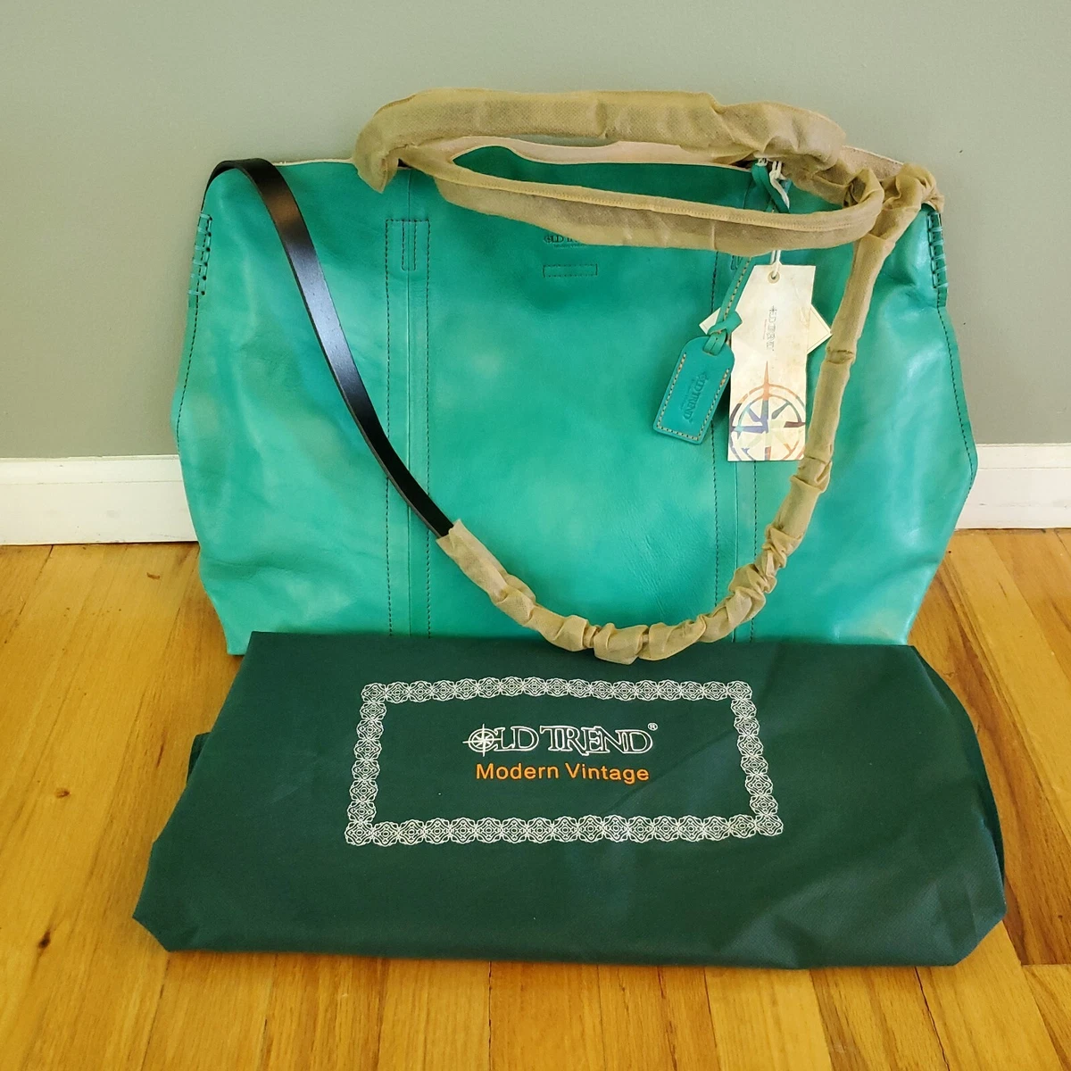 Purse, Pet and Leather Hardware Color Trends - Ohio Travel Bag