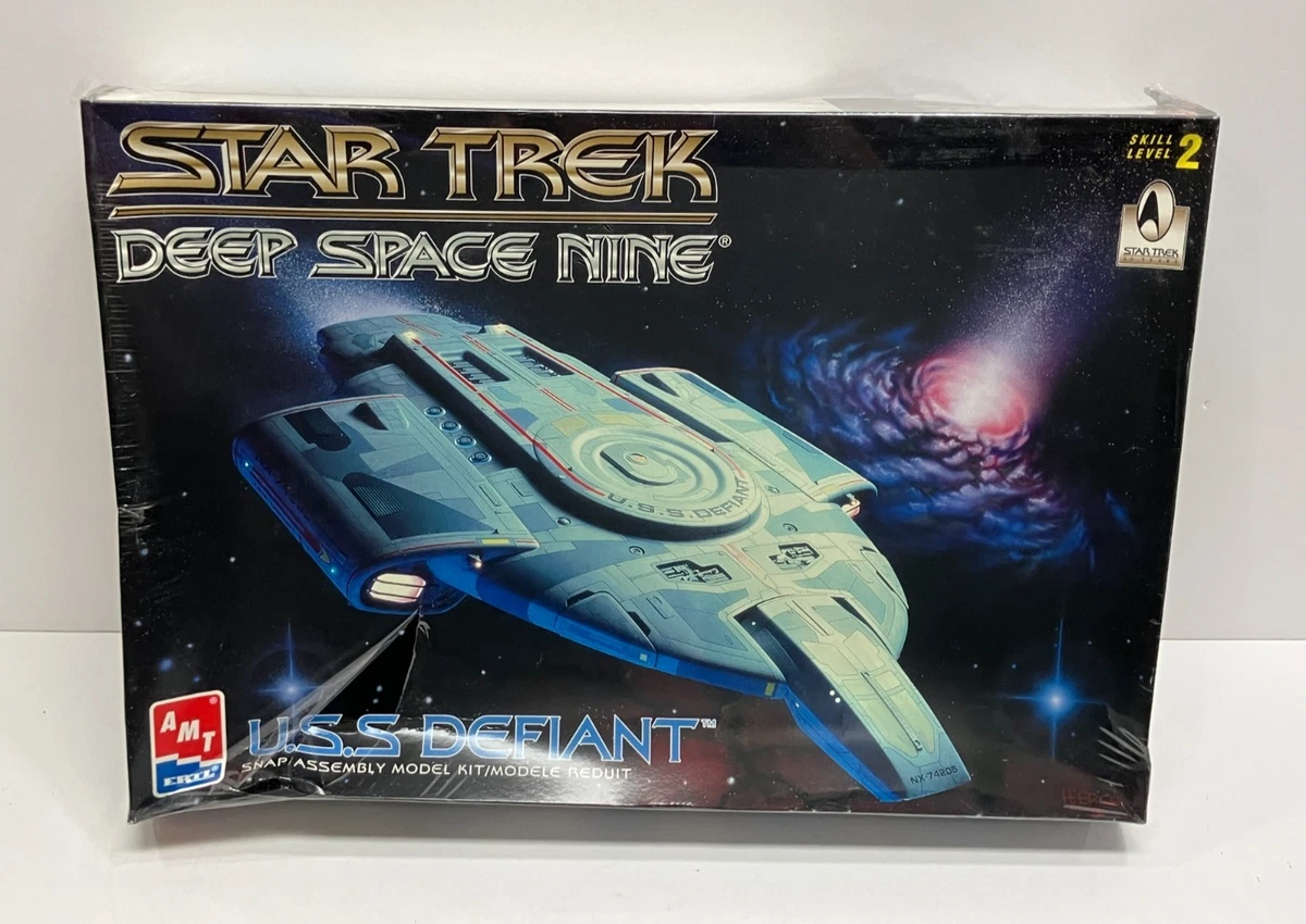 Uss Defiant In Star Trek Deep Space Nine Collectibles for sale | eBay