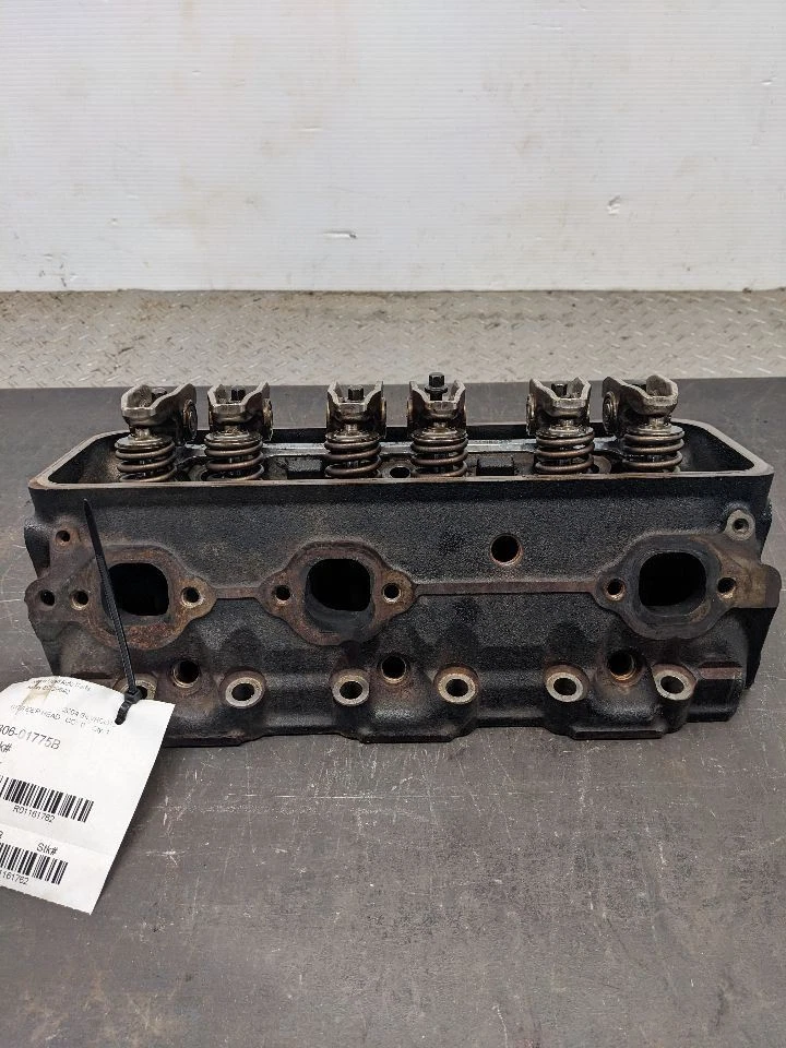 Cylinder Head 4.3L Fits 00-13 SIERRA 1500 PICKUP 1161762 - Image 4 of 4