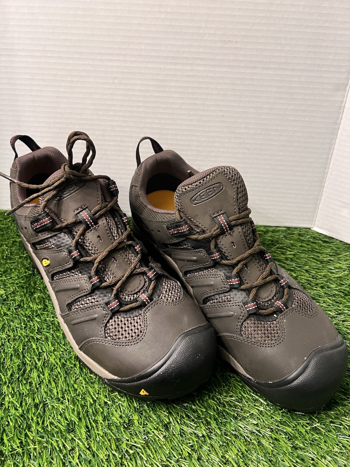 Scarpe Keen Uomo Basse Lansing Punta Acciaio Impermeabili Trail Escursionismo Marrone 12 CEE Ottime Condizioni