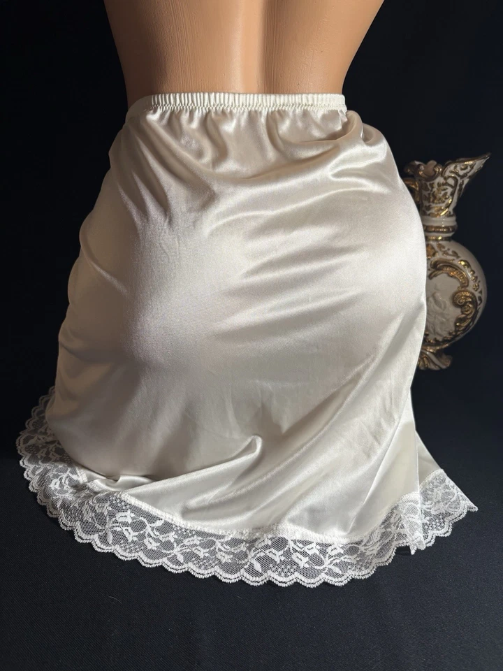 Vtg Silky Wedding Lace Shiny Mini Petti Slip Skirt Slip Tulip Wide Lace L - Image 2 of 4