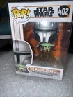 Funko Pop! Vinyl: Star Wars - The Mandalorian with the Child #402