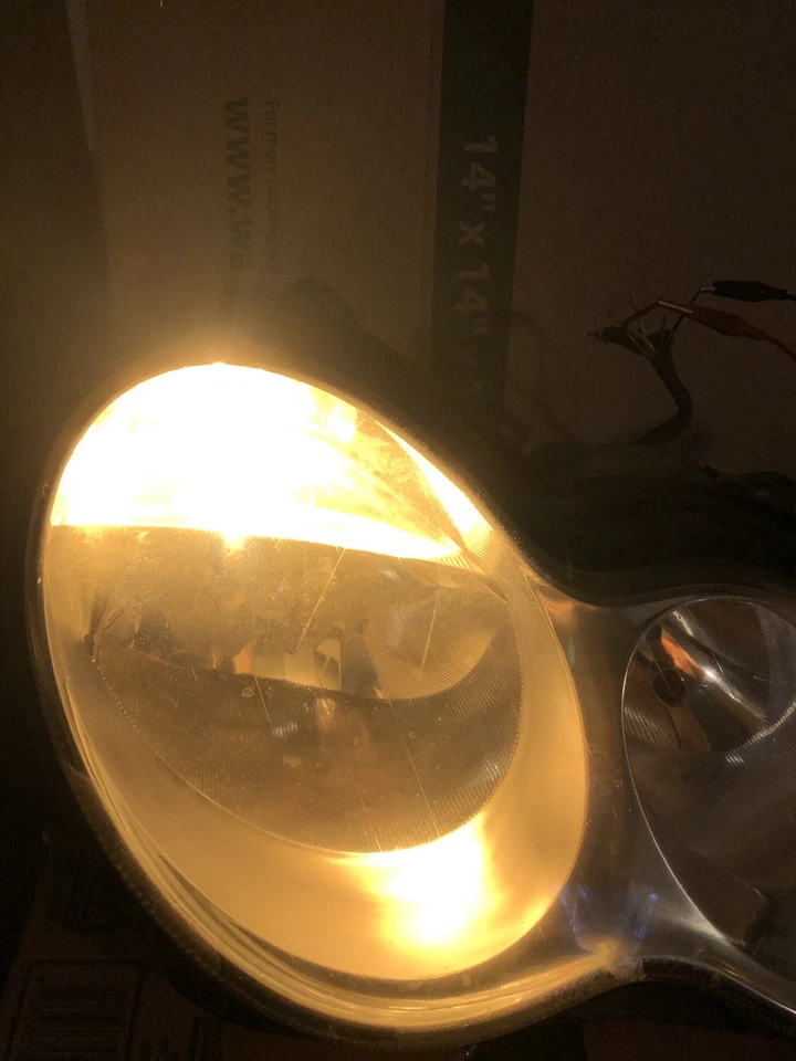 Halogen Headlight RHW203 Side Mercedes Benz C230 C240 C280 C320 C350 Sedan 05-07 - Image 3 of 4