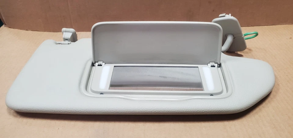 01-04 Volvo S60 V70 XC70 S80 Passenger Right Sun Visor Tan OEM Foto 3 de 4