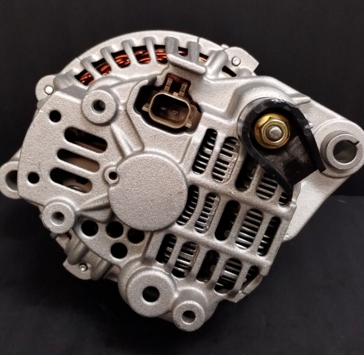 Plymouth Neon L4 2.0L  2000-2001 85AMP REMAN ALTERNATOR 1 YEAR WARRANTY