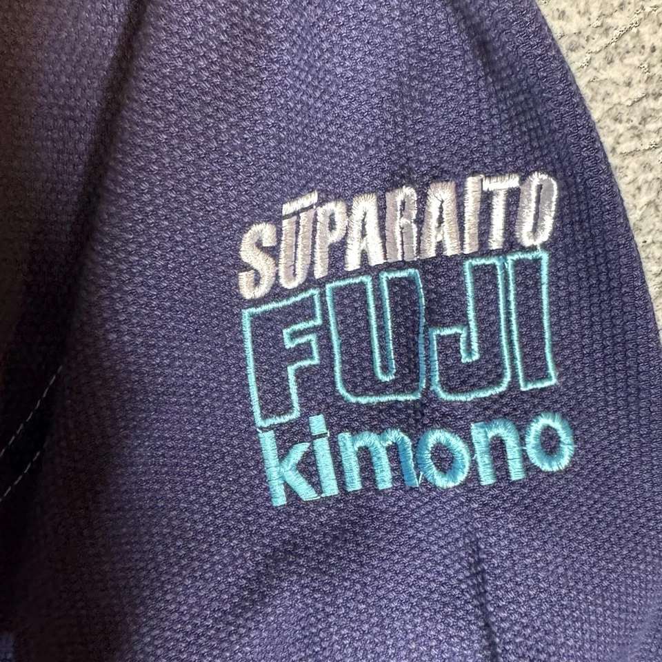 Chaqueta Kimono Fuji Suparaito W2 Azul BJJ Gi Top Logotipos Bordados Foto 3 de 4