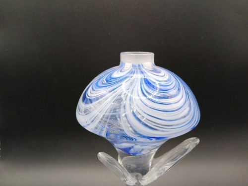 Vtg. Royal Limited Crystal Perfume Bottle. Blue Swirl Art Glass. 10" Tall. - Picture 3 of 10