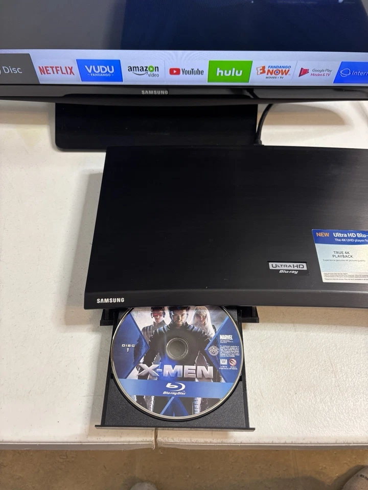 Samsung UN28H4500AF 28 inch Smart LED TV - Retro Gaming - Tested - Image 2 of 4