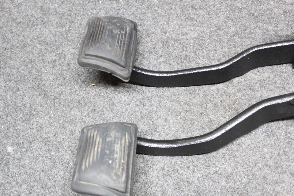 Chevrolet Chevelle 1966 embrague y pedales de freno y barra Z SS 1965 1964 1967 Foto 3 de 4