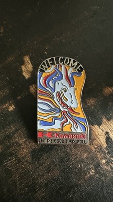 KAWASAKI Pin Anstecknadel, Let The Good Times Roll, Drache, Welcome