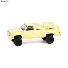 Greenlight 1/64 Battalion Series 5 - 1986 Chevrolet M1008 Desert Tan Model