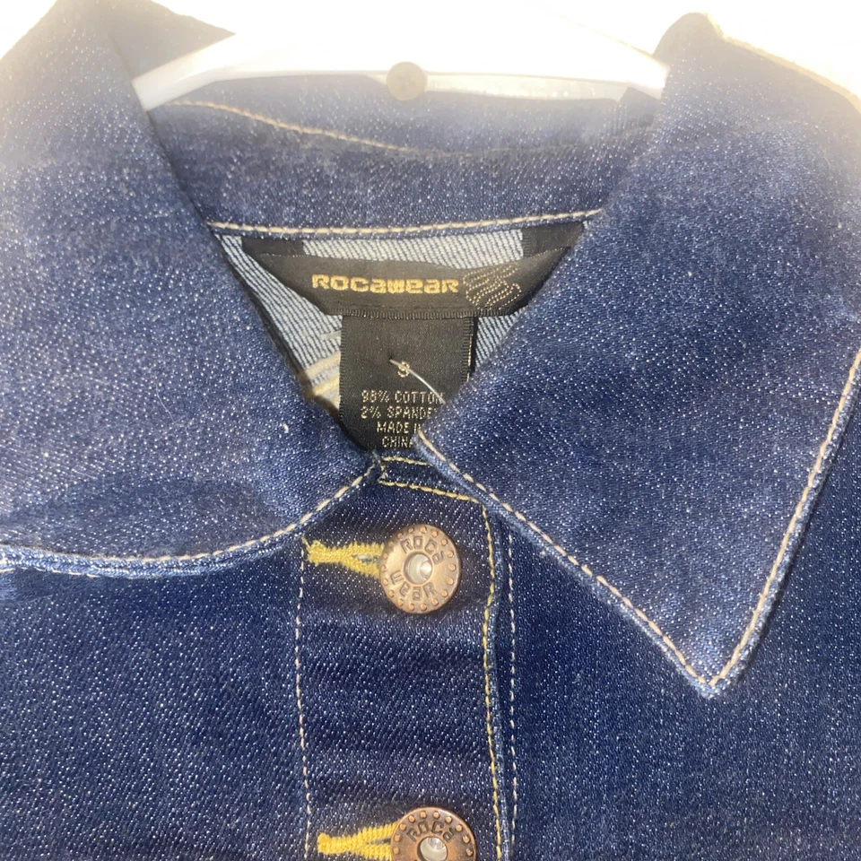 New Vintage NWT Women's Rocawear Demin Jean Jacket Blue Embroidered Logo Size S - Image 4 of 4