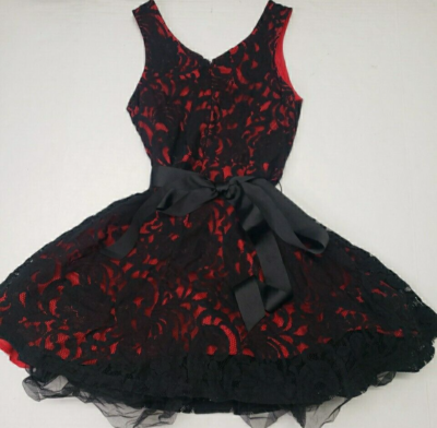 Rue 21 Lace Dress Young Women Child Size Medium Lined School Core Red/Black