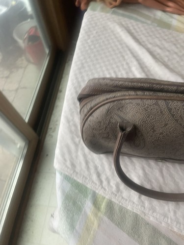 Vintage Liz Claiborne Taupe Paisley Satchel With Leather Trim - Picture 10 of 16