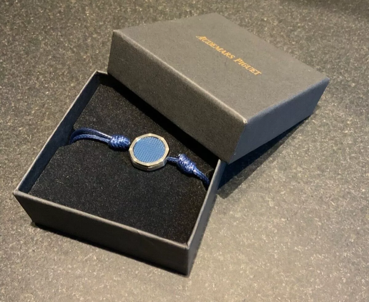 AUDEMARS PIGUET ROYAL OAK 50th ANNIVERSARY BRACELET DARK BLUE