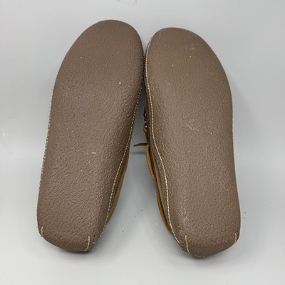 L.L. Bean Handsewn Leather Flannel Lined Moccasin Slippers  display picture 3