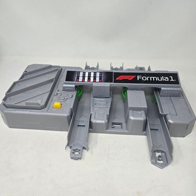 Hot Wheels Formula 1 F1 Motorized Track Launcher Pit Stop JDY16 Mattel 2025 Gray