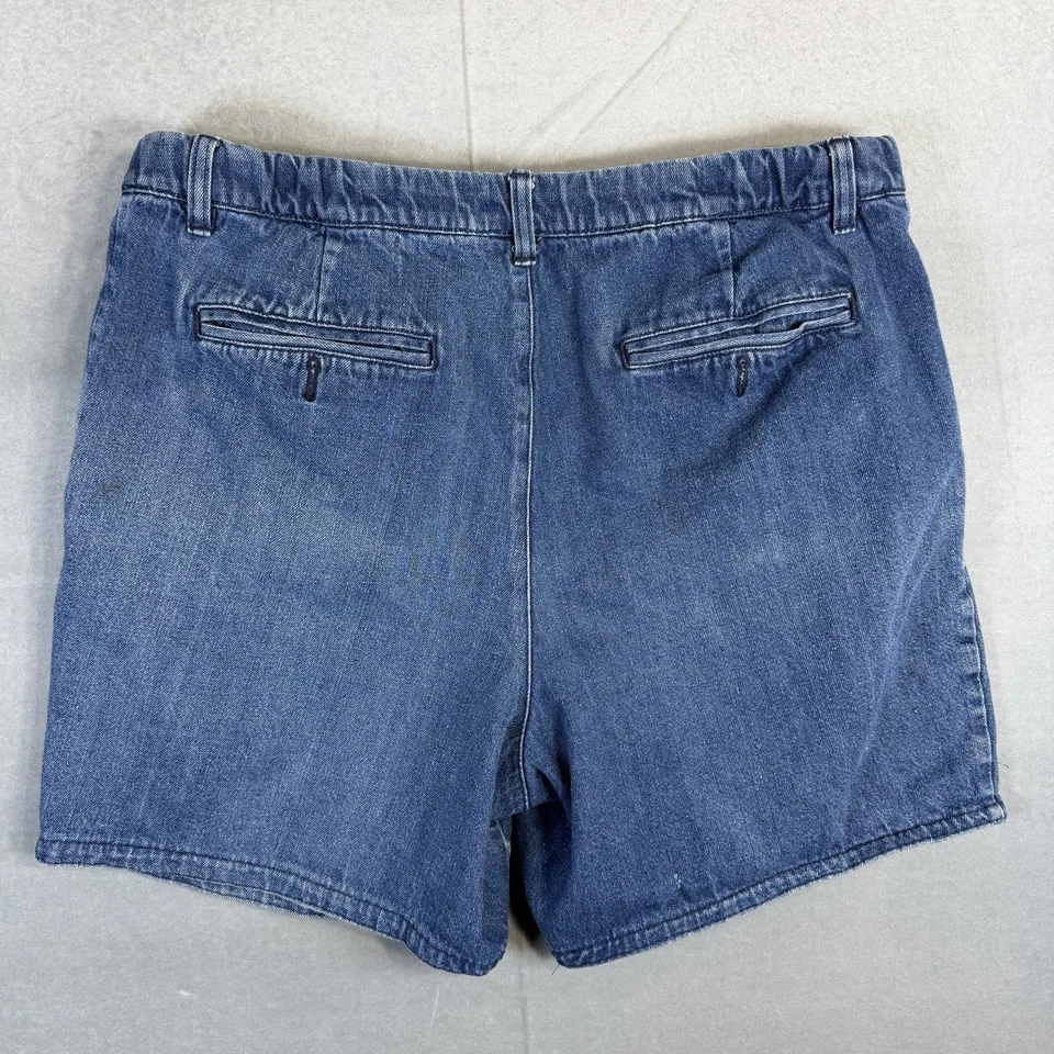 Croft & Barrow Denim Shorts Mens 36 Blue Medium Wash Elastic Waist 6" Inseam - Image 2 of 4