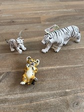 2006 NWT Safari Ltd Adult Cub White Bengal Tiger Figure Porcelain JR Tiger