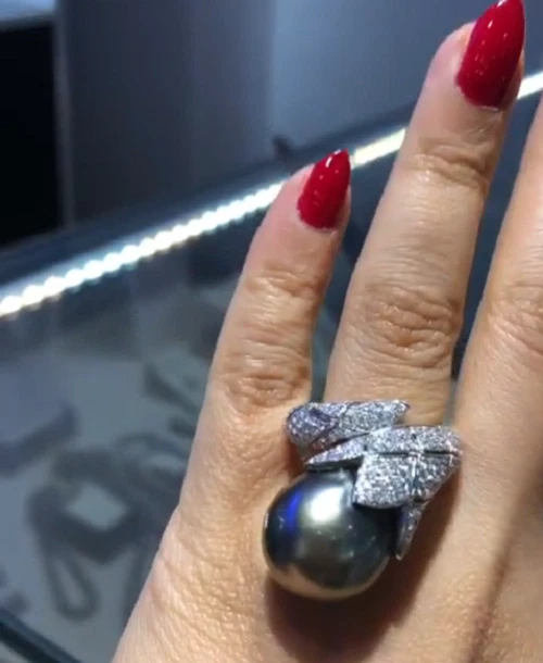 Beautiful Peacock Color Cultured Pearls With Shiny Pave CZ Womens Wrap Fine Ring - Image 3 of 4