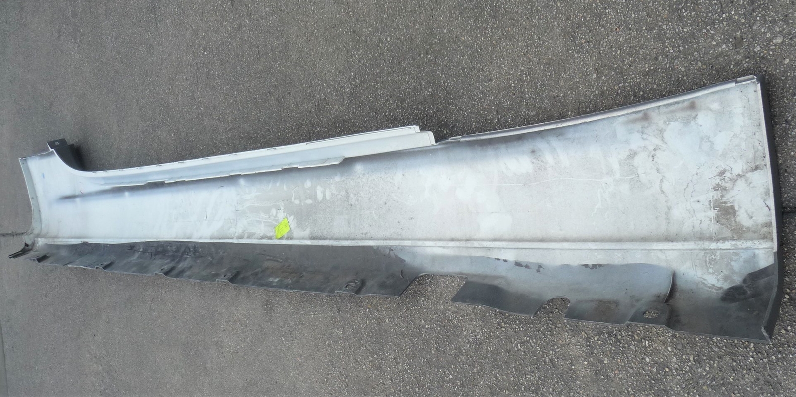 2016-2020 Rolls Royce Dawn RR6 Right Side Rocker Panel Trim Sill 51777371324 OE