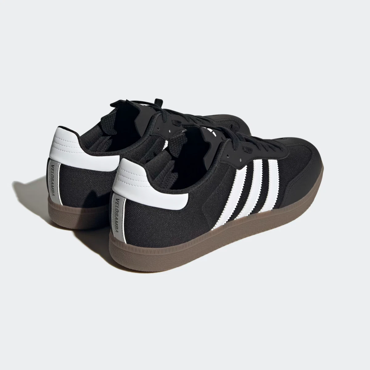 Originals samba primeknit shop sock trainers