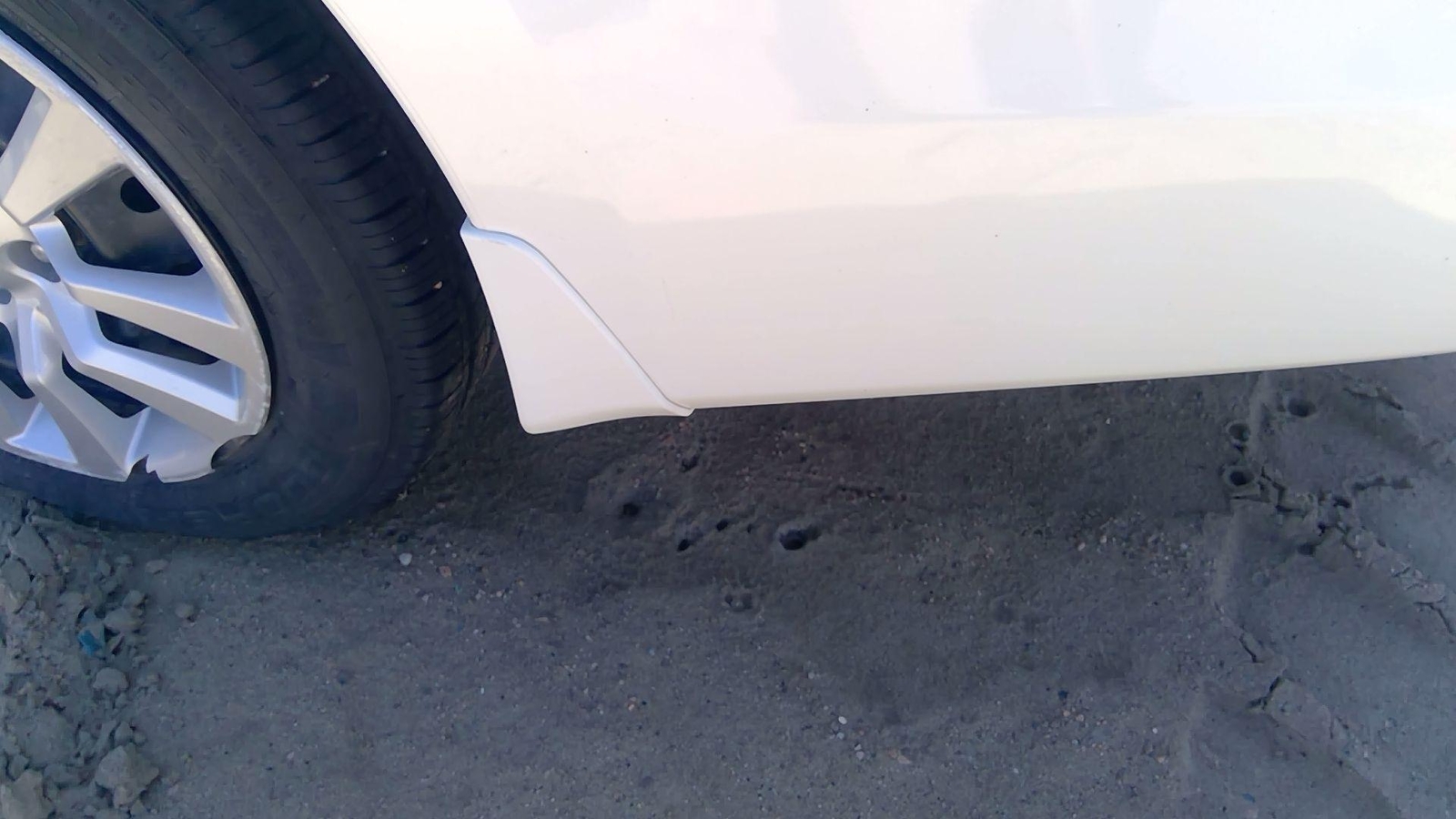 14 Nissan Altima Lh Driver Left Rear Moulding On Quarter Panel Oem White Qab eBay