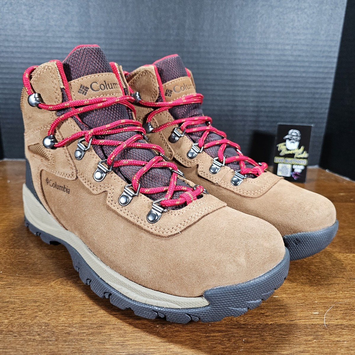 Columbia Women’s Brown Hiking Boots - 10M Women main image 2