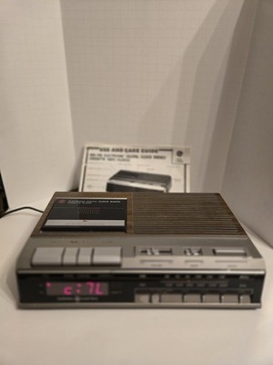 GE Clock Radio Model 7-4954A Cassette Tape Player AM FM.Cassette Does Work. 