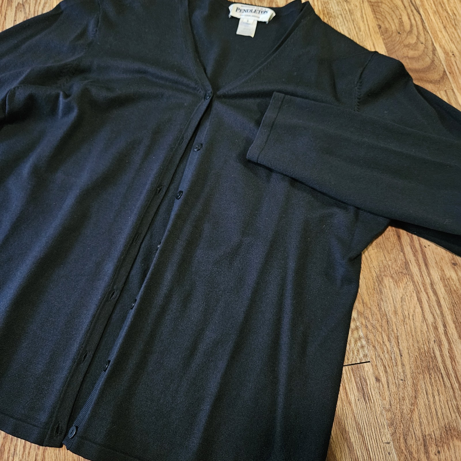 Pendleton Silk Blend VNeck Button Front Black Car… - image 6