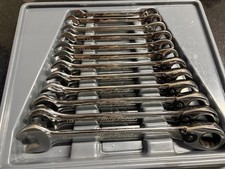 Blue Point 12 pc 12-Point Metric 15° Offset Ratcheting Combination Wrench Set