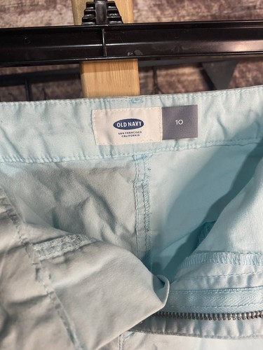 Old Navy Women's Aqua Chino Shorts Size 10 - Picture 3 of 3