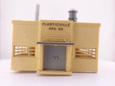  READ Plasticville HO Scale by Bachmann 1906-198 Factory Building Built Layout