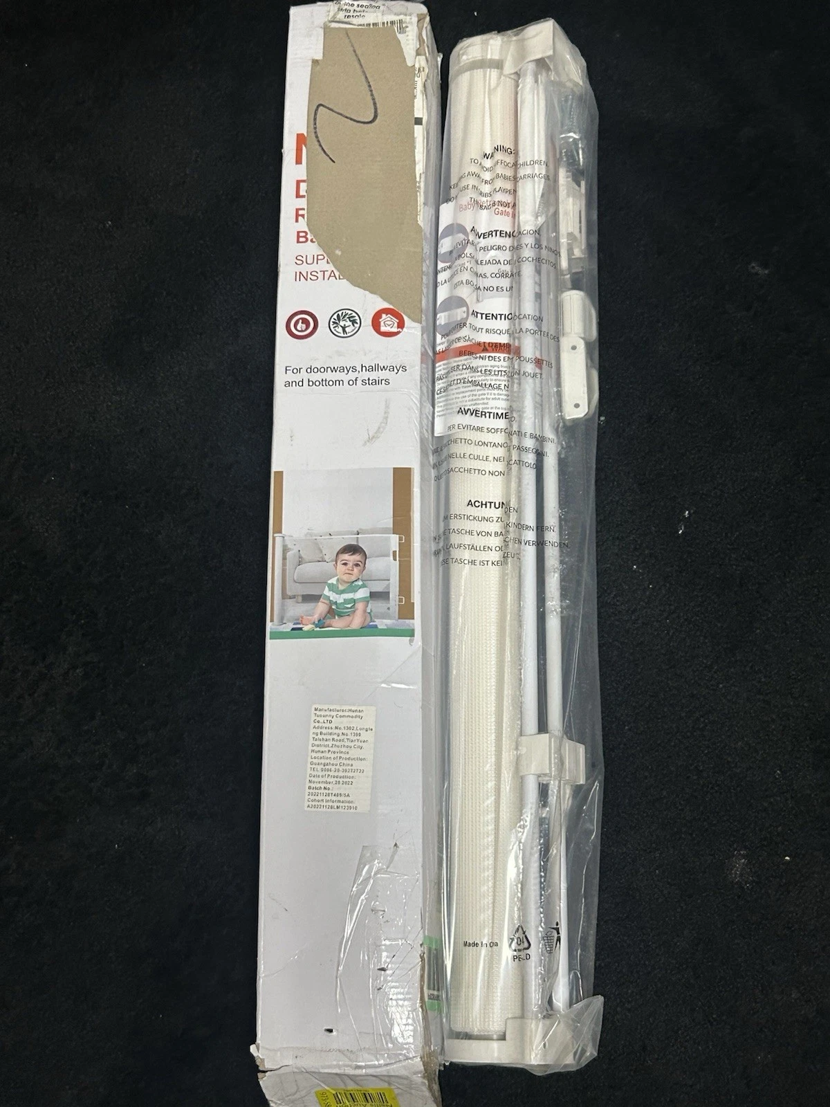 110" Inch Extra Wide Retractable Baby / Pet Gate for Large Openings WHITE Indoor
Opens in a new wind